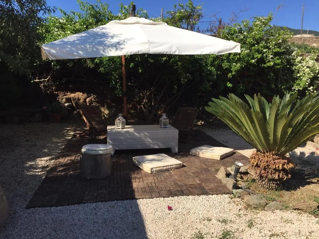 I Dammusi Zaffiro E Ambra Aparthotel Pantelleria Italy